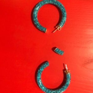 Kendra Scott earrings